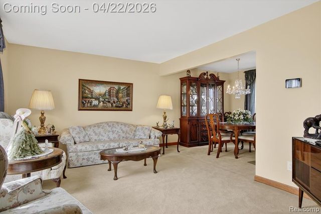 44226 Harsdale Drive, Canton, MI 48187