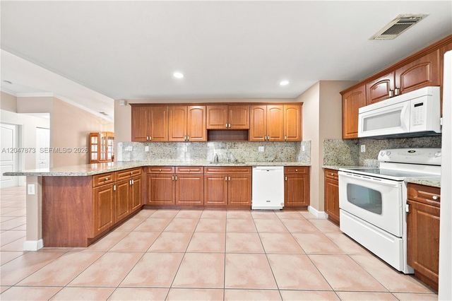 15059 SW 33rd Ter, Miami, FL 33185