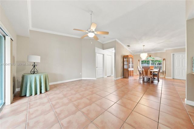 15059 SW 33rd Ter, Miami, FL 33185