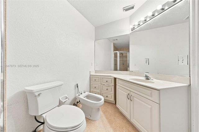15059 SW 33rd Ter, Miami, FL 33185