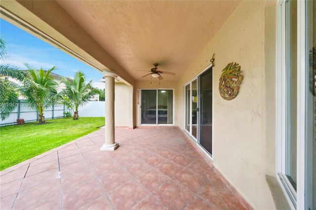 15059 SW 33rd Ter, Miami, FL 33185