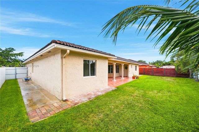 15059 SW 33rd Ter, Miami, FL 33185