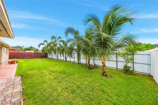 15059 SW 33rd Ter, Miami, FL 33185