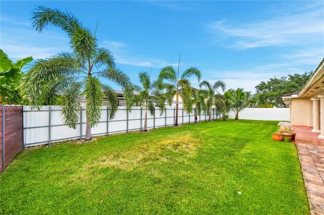15059 SW 33rd Ter, Miami, FL 33185