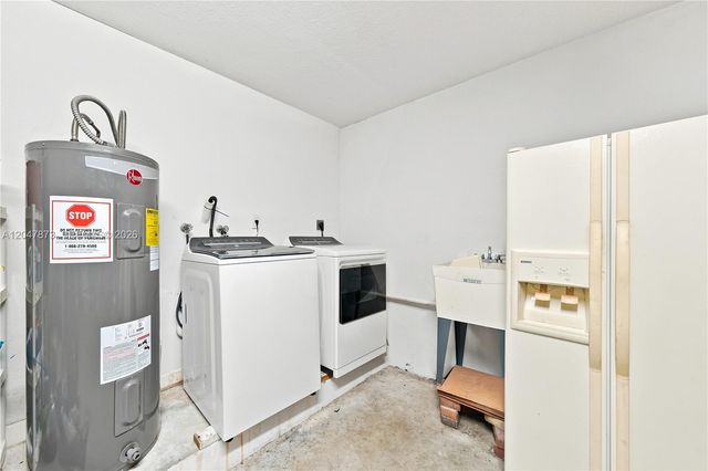15059 SW 33rd Ter, Miami, FL 33185