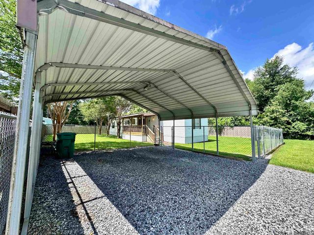 43491 La Hwy 42, Prairieville, LA 70769