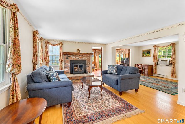 7 Barrett Drive, East Lyme, CT 06357