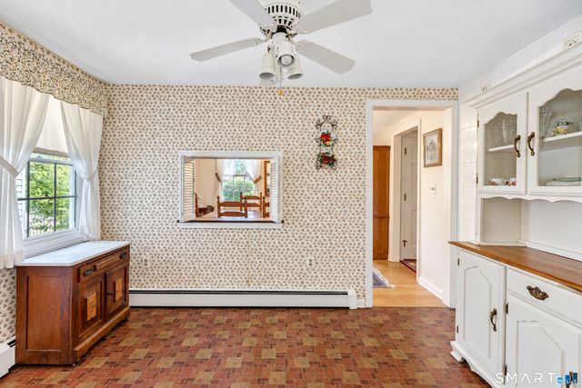 7 Barrett Drive, East Lyme, CT 06357