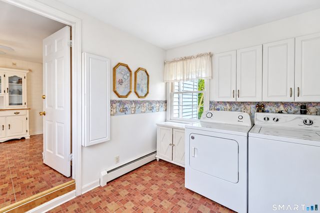 7 Barrett Drive, East Lyme, CT 06357