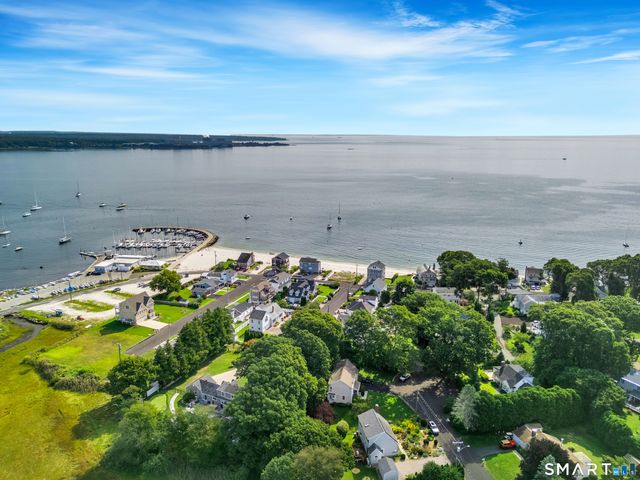 7 Barrett Drive, East Lyme, CT 06357