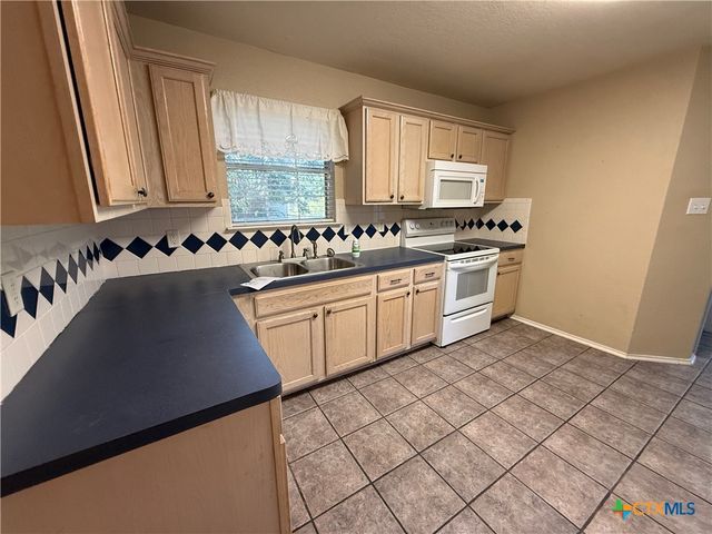 4403 Oak Vista Circle, Killeen, TX 76542