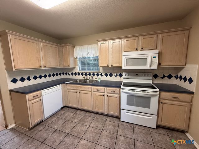 4403 Oak Vista Circle, Killeen, TX 76542