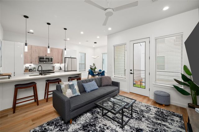 6742 Peerless Street B, Houston, TX 77021