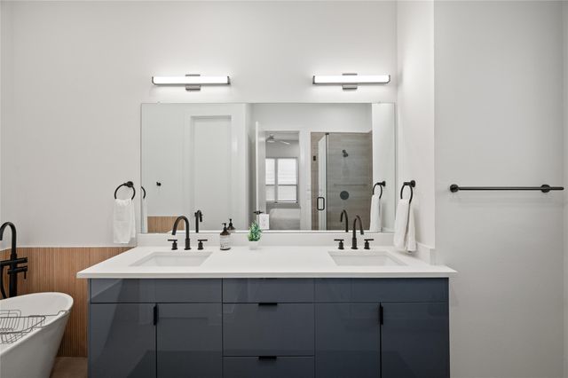 6742 Peerless Street B, Houston, TX 77021