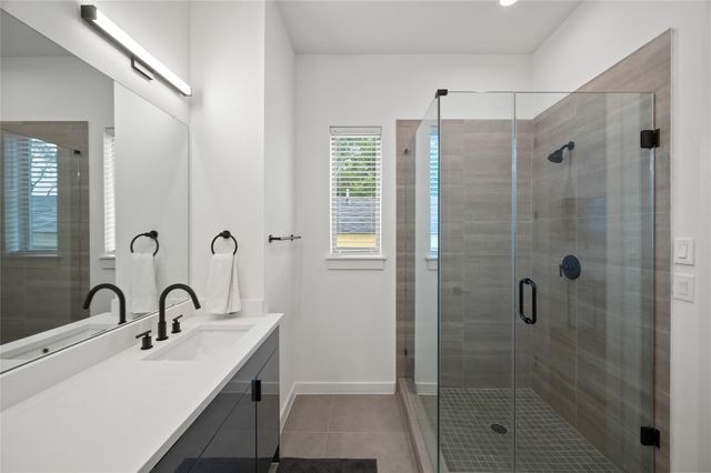 6742 Peerless Street B, Houston, TX 77021