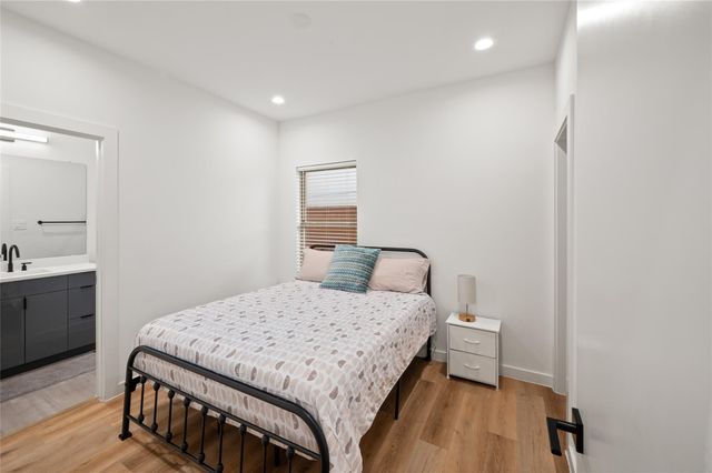 6742 Peerless Street B, Houston, TX 77021