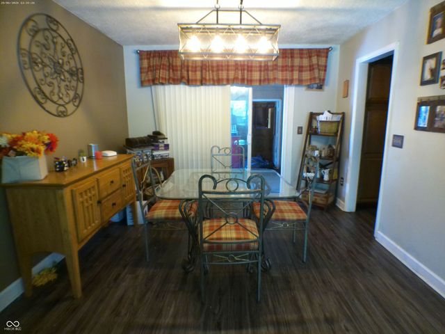 1120 Hillview Drive, Franklin, IN 46131