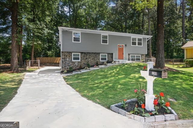 2293 Cherokee Valley Drive, Lithonia, GA 30058