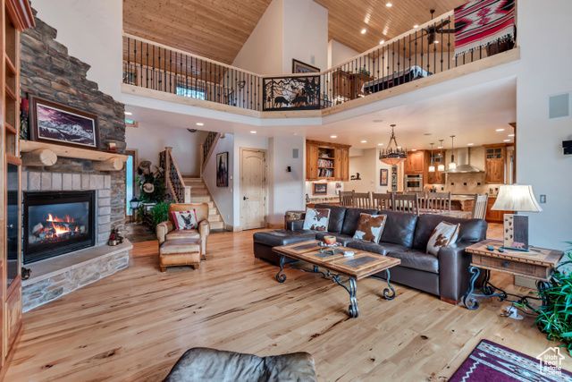 2984 WINTERTON RD, Charleston, UT 84032