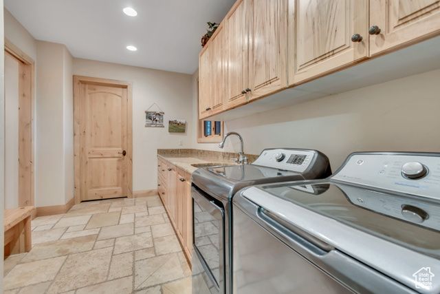 2984 WINTERTON RD, Charleston, UT 84032