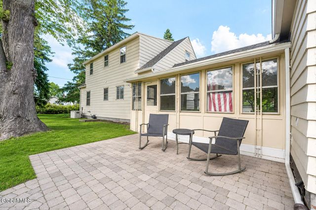 7 N 2nd Street, Cohoes, NY 12047