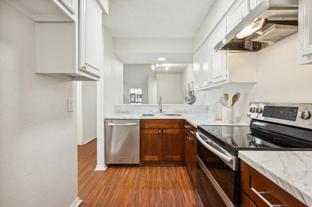 1943 Abshire Lane, Dallas, TX 75228