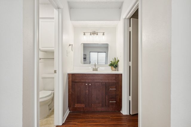 1943 Abshire Lane, Dallas, TX 75228