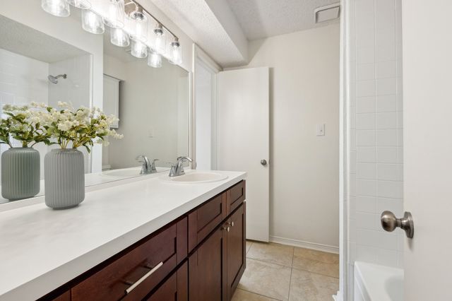1943 Abshire Lane, Dallas, TX 75228
