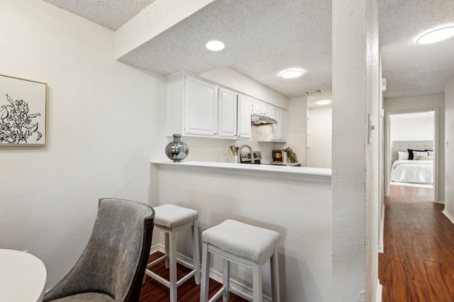 1943 Abshire Lane, Dallas, TX 75228