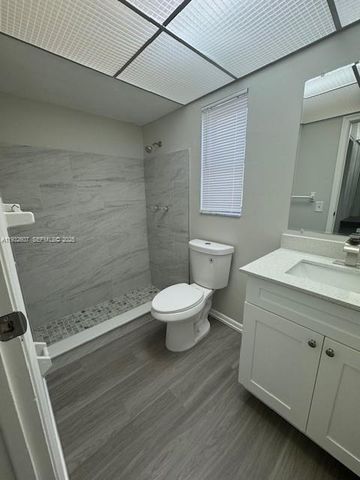 11331 NW 37th Pl, Sunrise, FL 33323