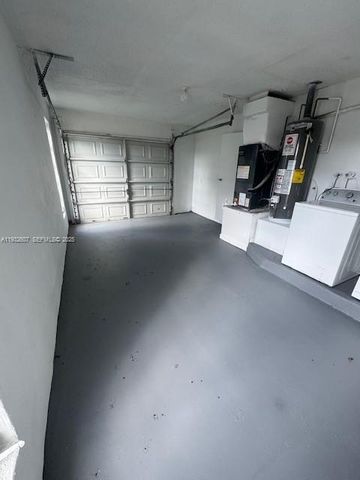 11331 NW 37th Pl, Sunrise, FL 33323