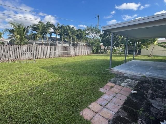 11331 NW 37th Pl, Sunrise, FL 33323