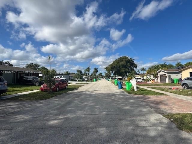 11331 NW 37th Pl, Sunrise, FL 33323