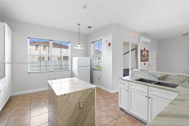 18140 NW 90th Ave, Hialeah, FL 33018