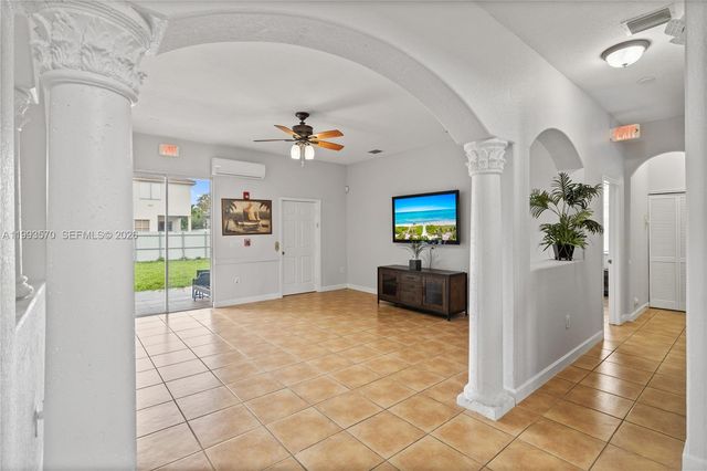 18140 NW 90th Ave, Hialeah, FL 33018