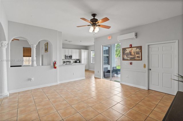 18140 NW 90th Ave, Hialeah, FL 33018