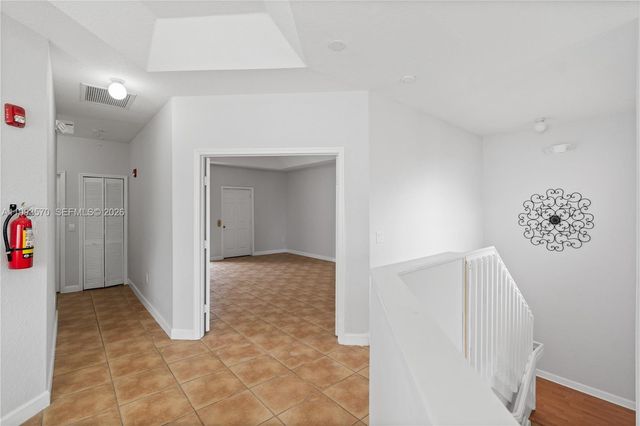 18140 NW 90th Ave, Hialeah, FL 33018