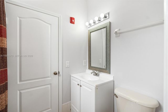 18140 NW 90th Ave, Hialeah, FL 33018