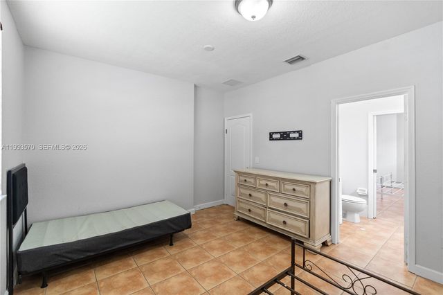 18140 NW 90th Ave, Hialeah, FL 33018