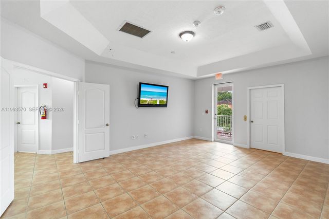 18140 NW 90th Ave, Hialeah, FL 33018