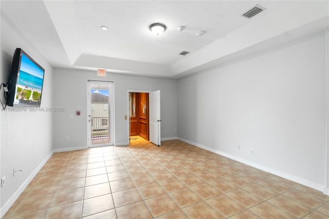 18140 NW 90th Ave, Hialeah, FL 33018