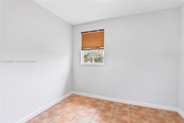 18140 NW 90th Ave, Hialeah, FL 33018