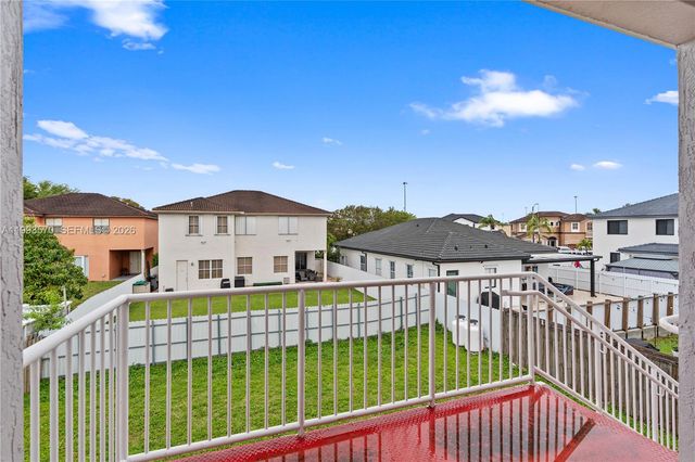 18140 NW 90th Ave, Hialeah, FL 33018