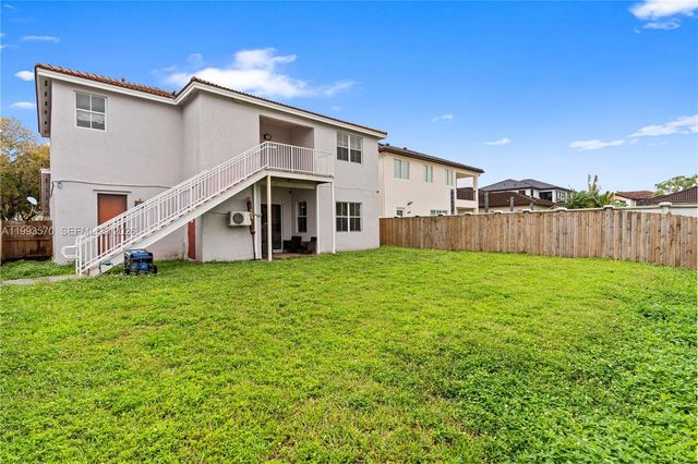 18140 NW 90th Ave, Hialeah, FL 33018