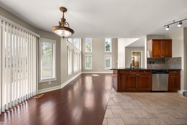 3129 Bendelow Road, Rochester Hills, MI 48307