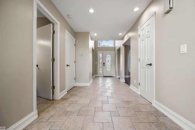 3129 Bendelow Road, Rochester Hills, MI 48307