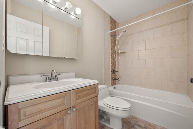 3129 Bendelow Road, Rochester Hills, MI 48307