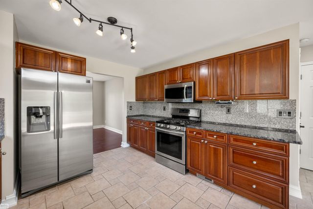 3129 Bendelow Road, Rochester Hills, MI 48307