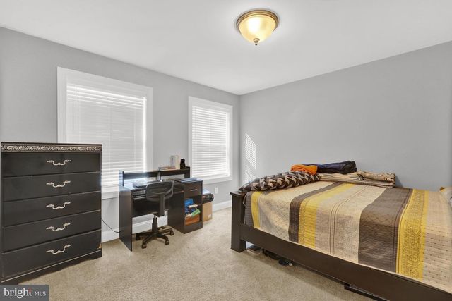 433 HARTFORD DRIVE, Chambersburg, PA 17202