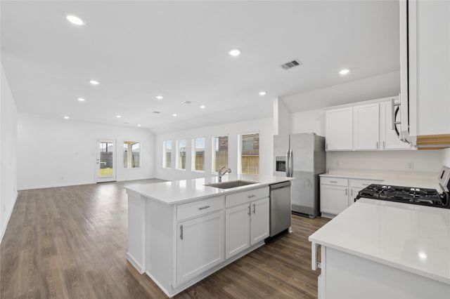 9918 Lockridge Manor Drive, Baytown, TX 77521